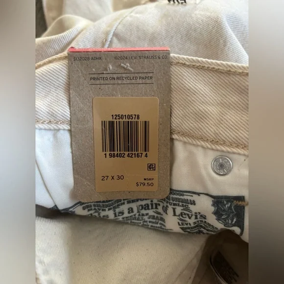 Levi's Cream Straight Leg Jeans - Picture 4 of 6